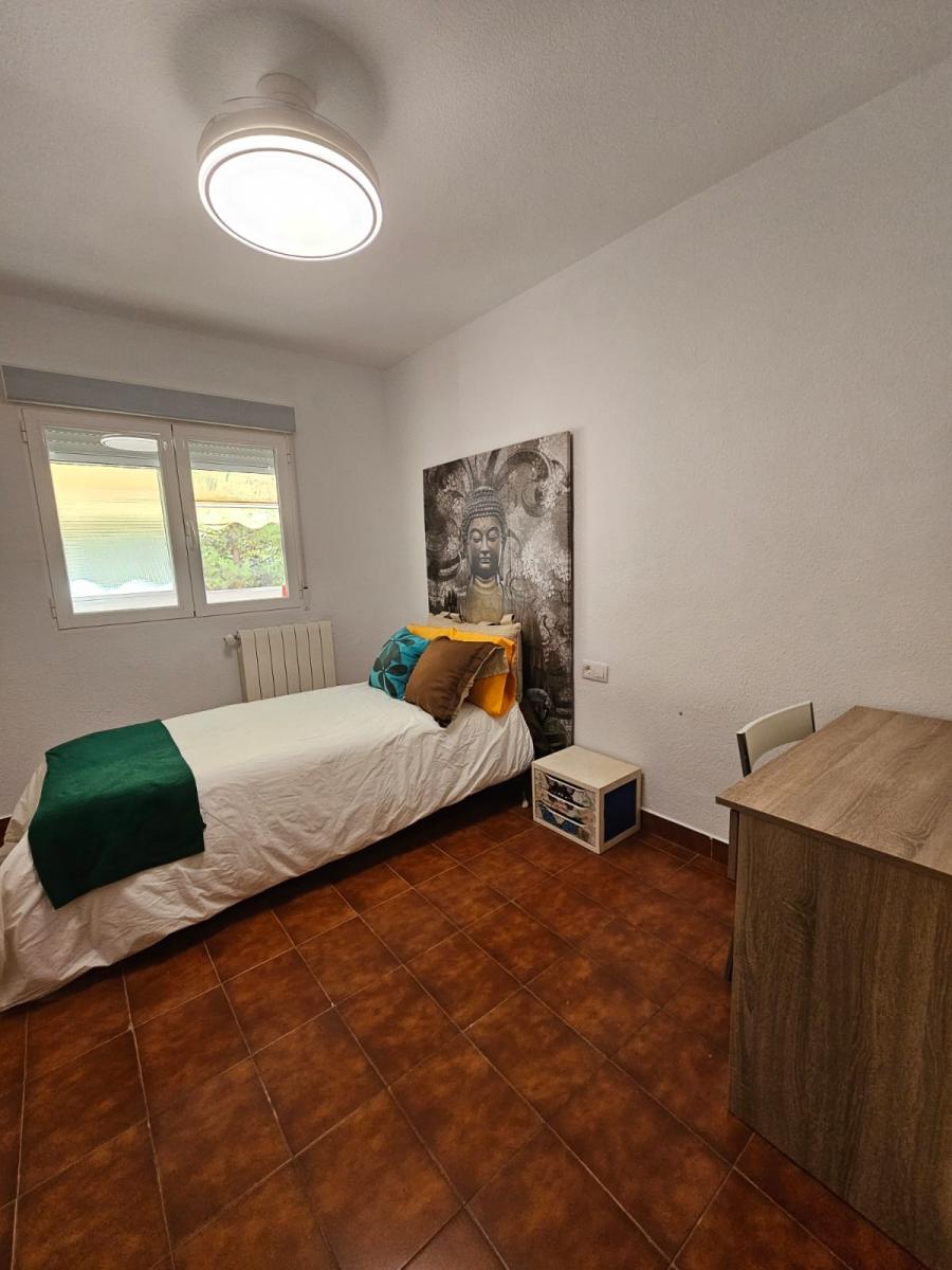 Flat for Rent in Granada