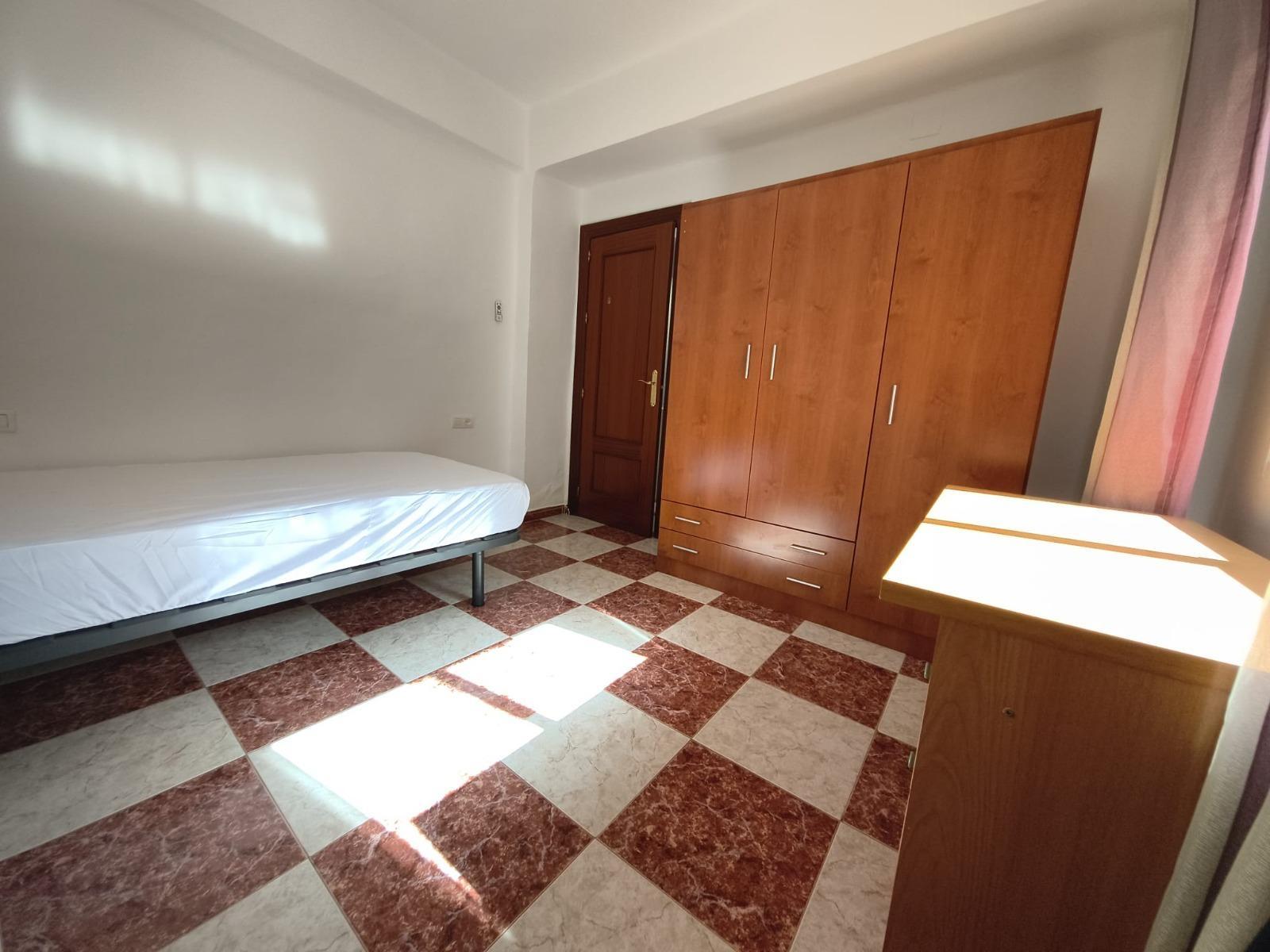Flat for Rent in Granada