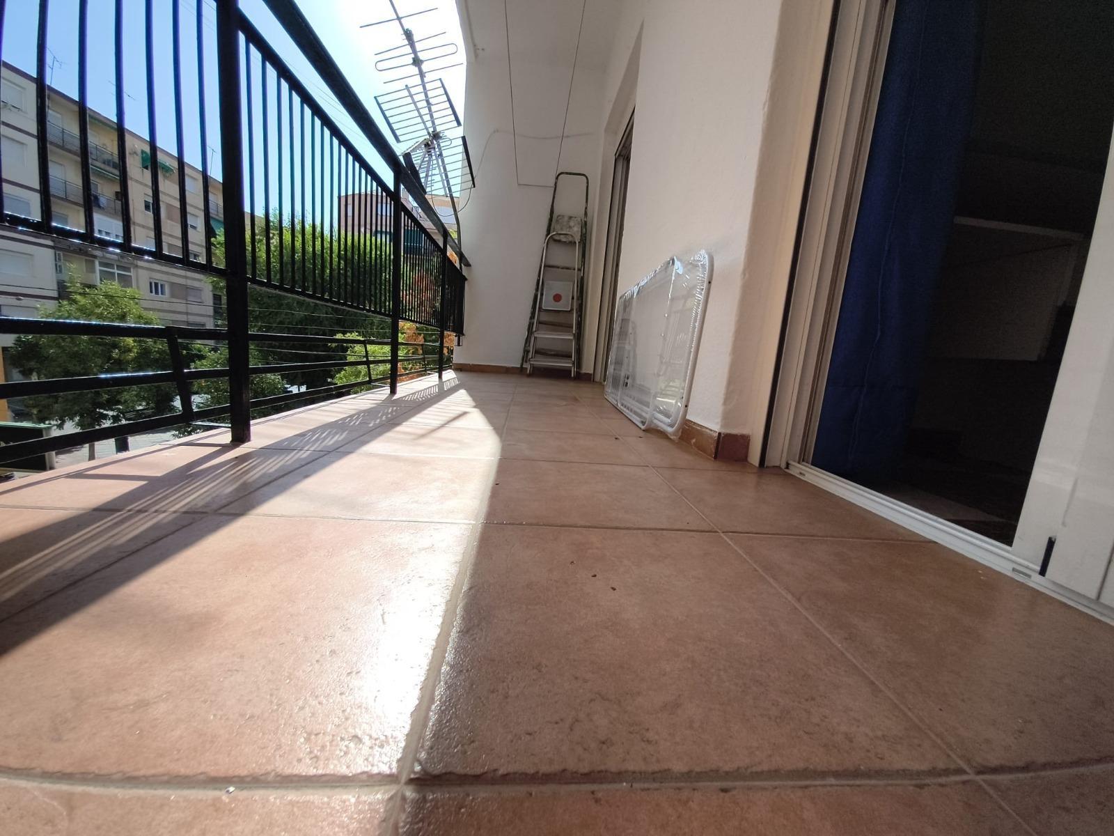 Flat for Rent in Granada