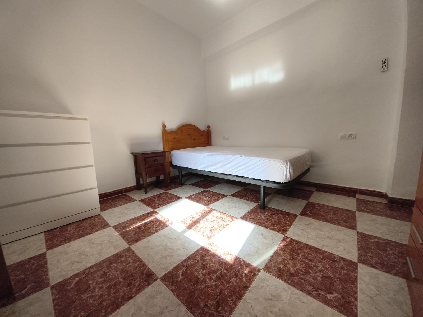 Flat for Rent in Granada