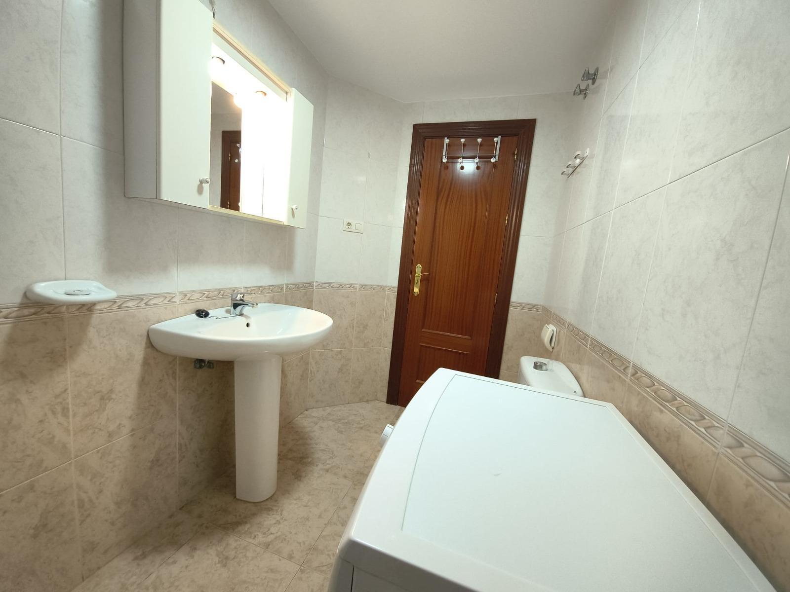 Flat for Rent in Granada