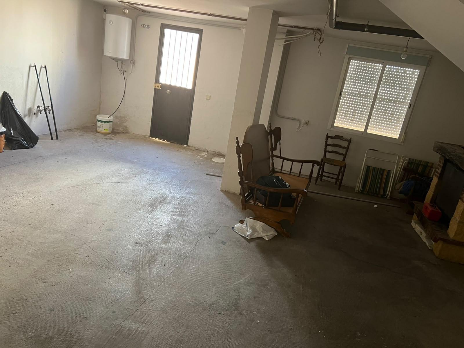 Semi-detached House for Rent in Gójar