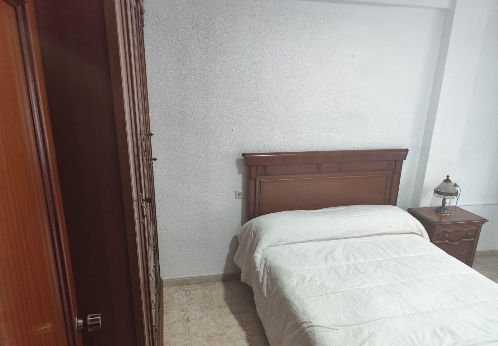 Flat for Rent in Granada