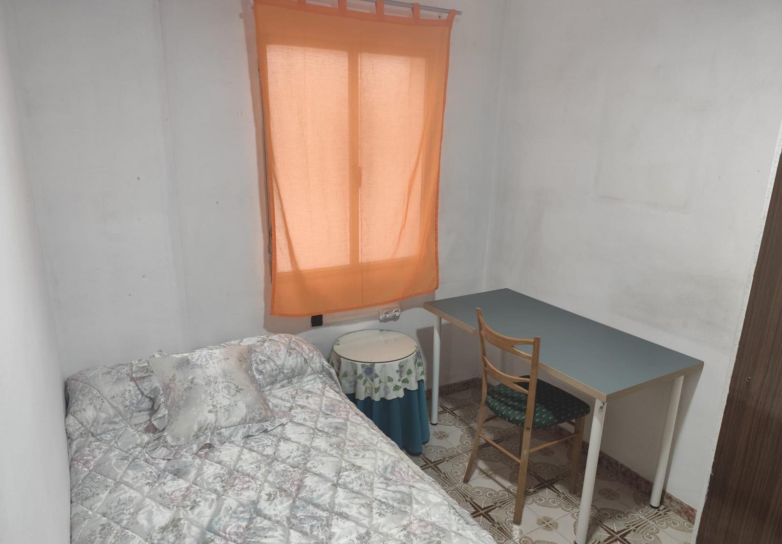 Flat for Rent in Granada