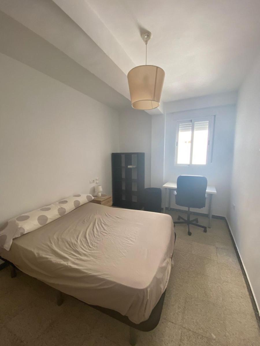 Flat for Rent in Granada
