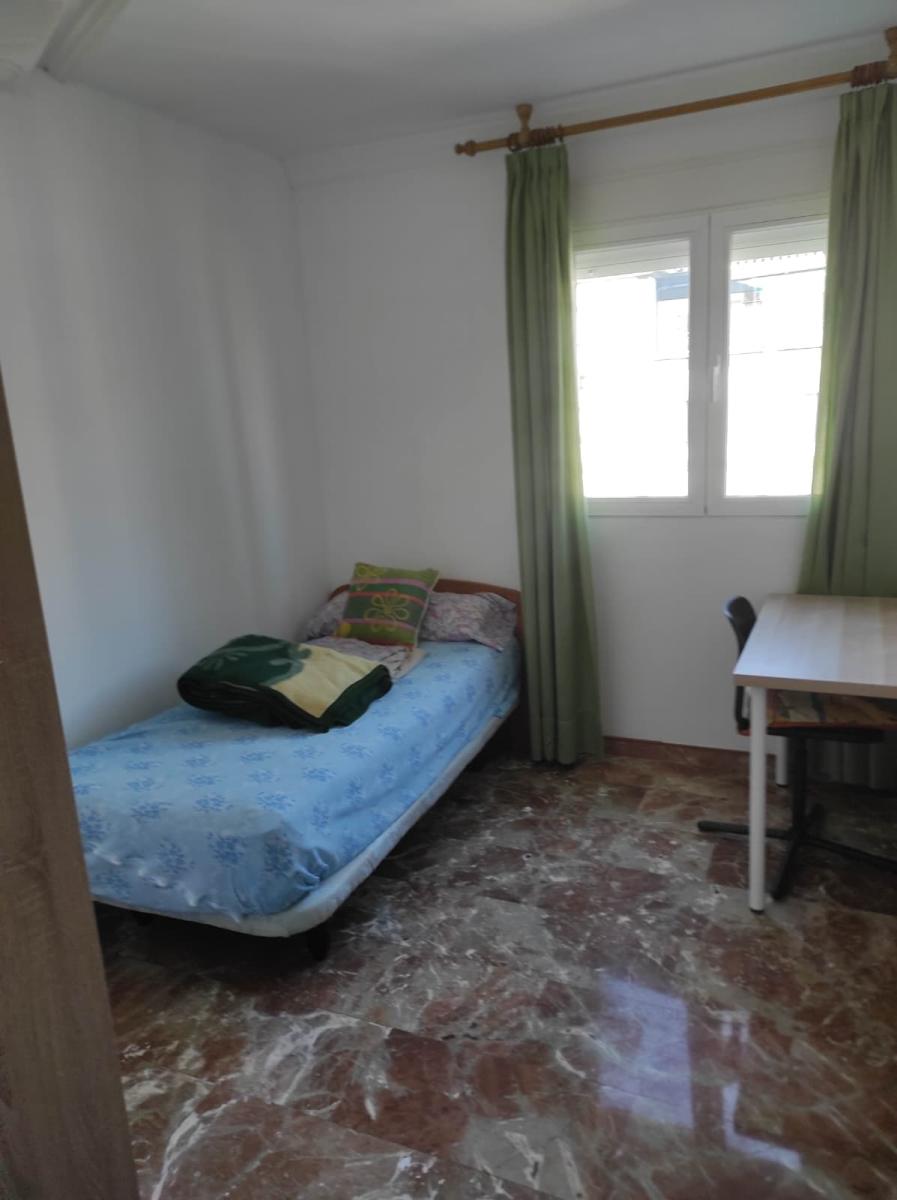 Flat for Rent in Granada