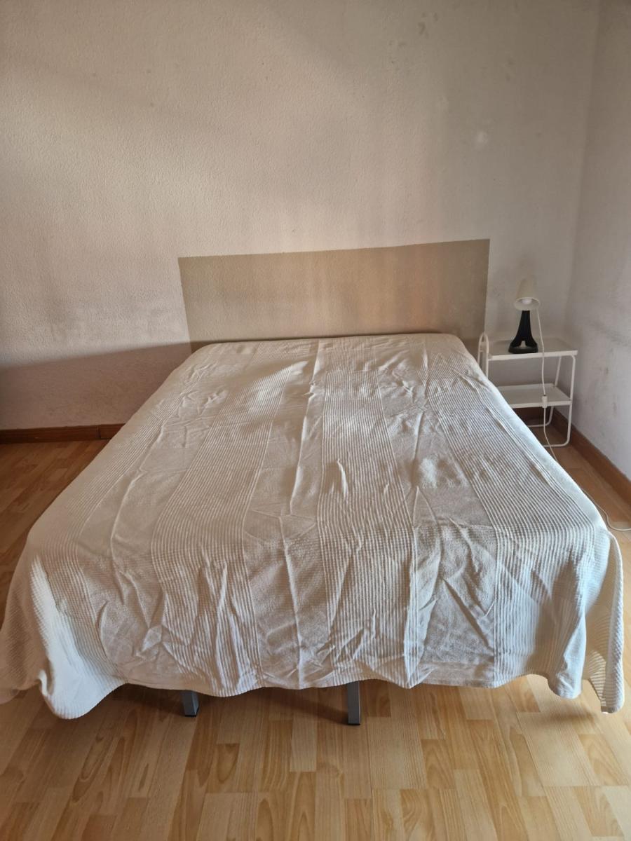 Flat for Rent in Granada