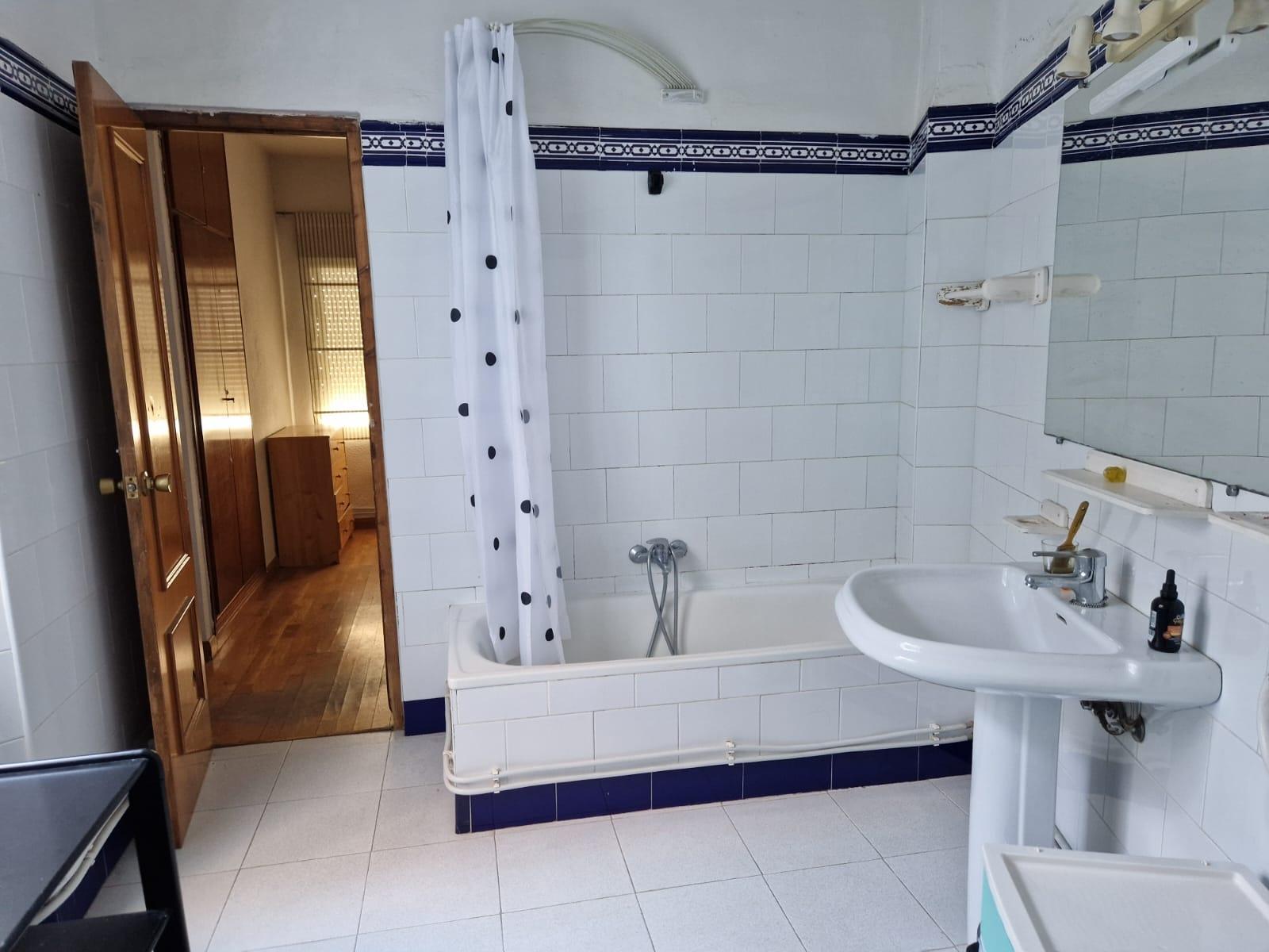 Flat for Rent in Granada