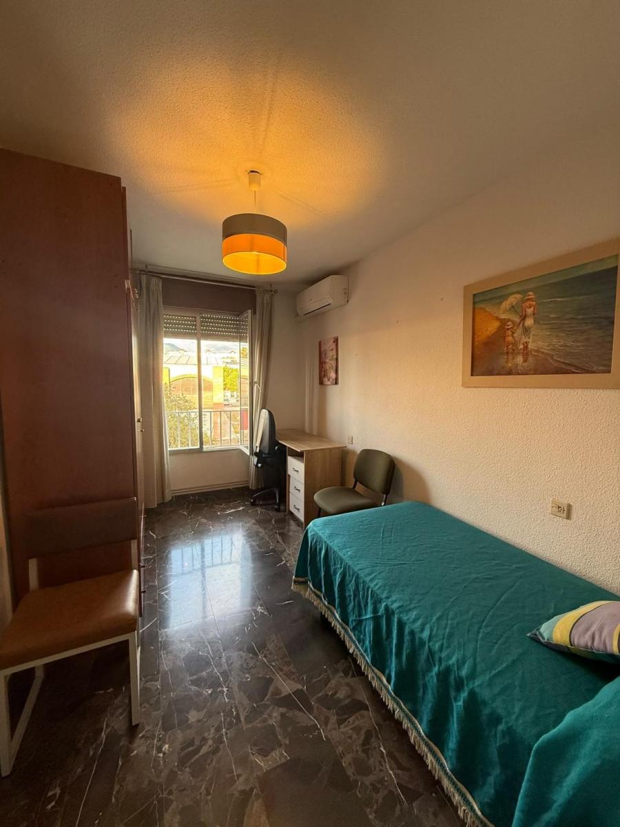 Flat for Sale in Granada