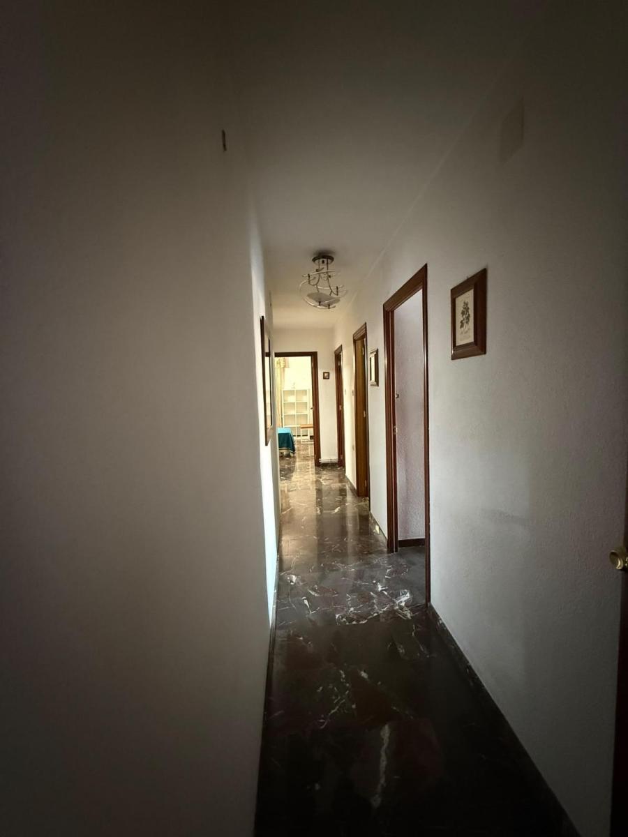 Flat for Sale in Granada