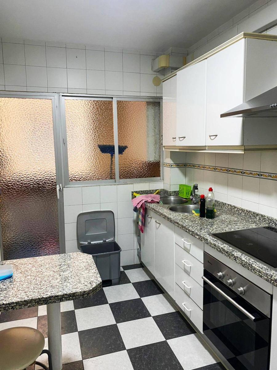 Flat for Rent in Granada