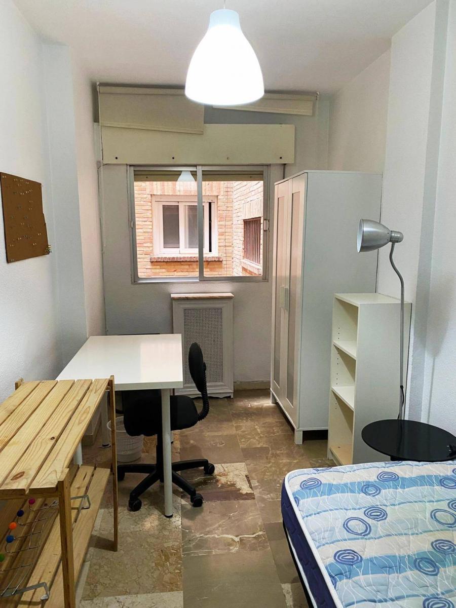 Flat for Rent in Granada