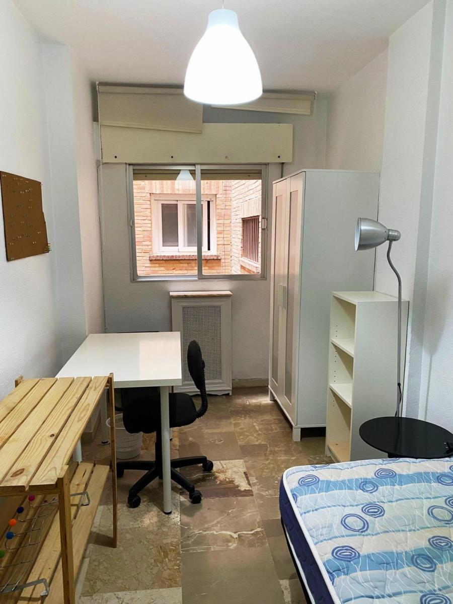 Flat for Rent in Granada