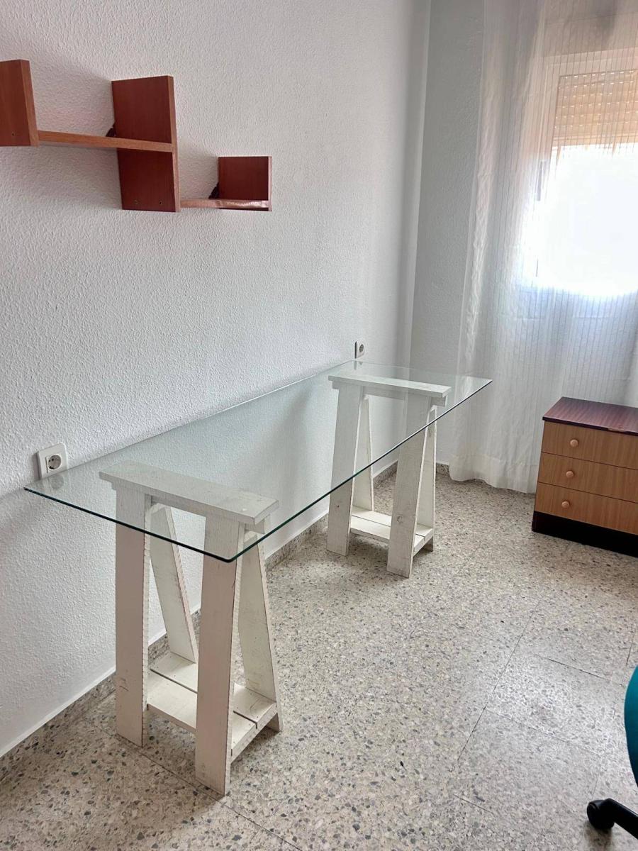 Flat for Rent in Granada
