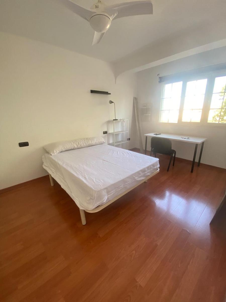 Flat for Rent in Granada