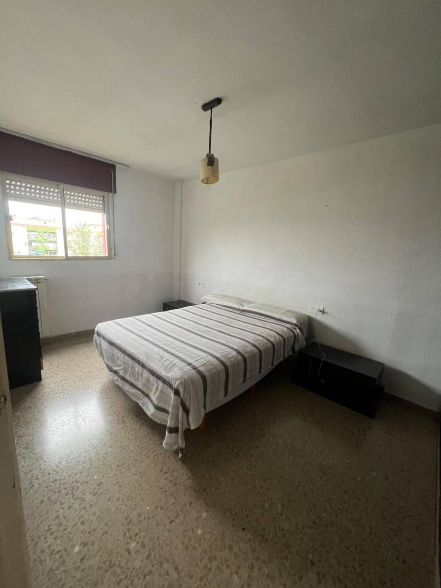 Flat for Rent in Granada