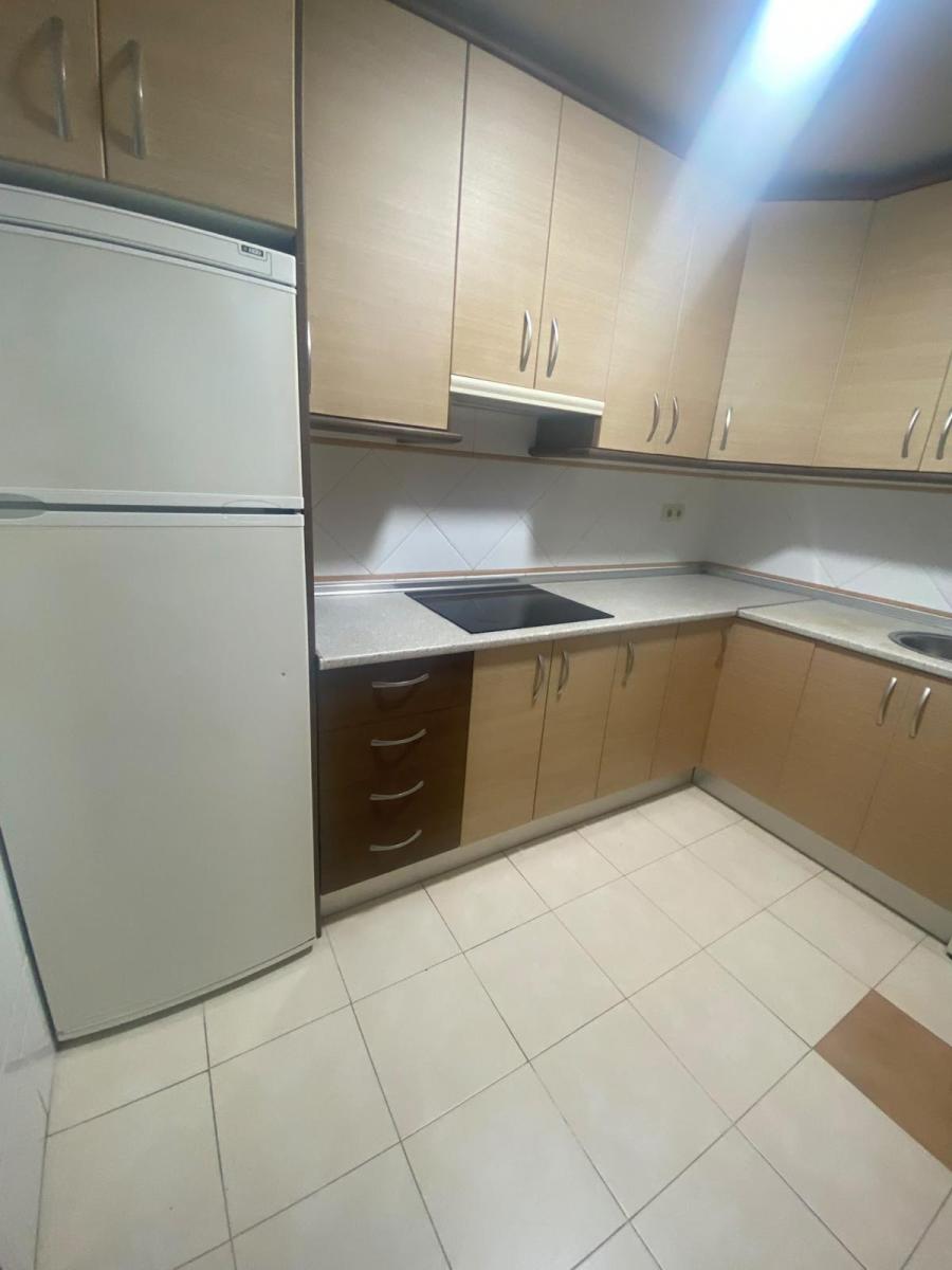 Apartamento en Alquiler en La Zubia