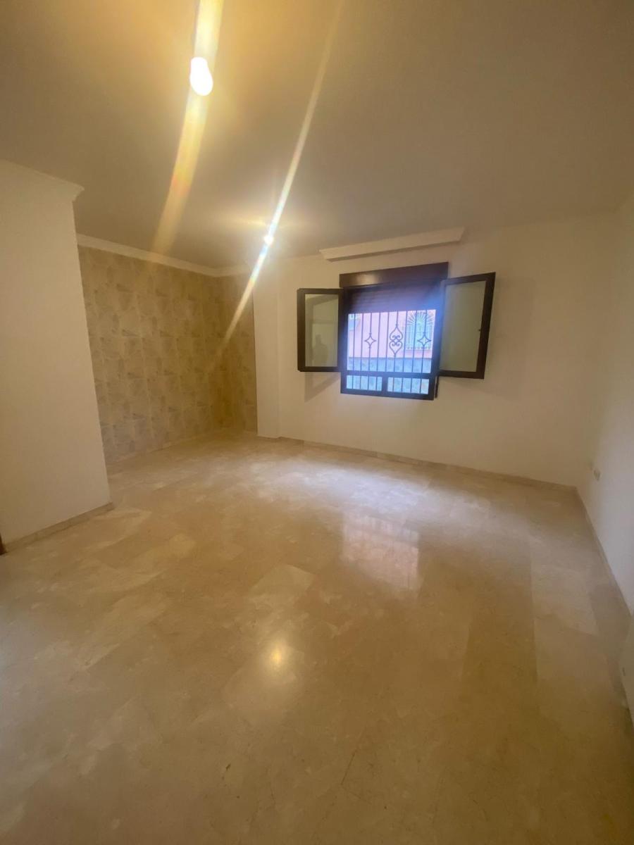 Apartamento en Alquiler en La Zubia