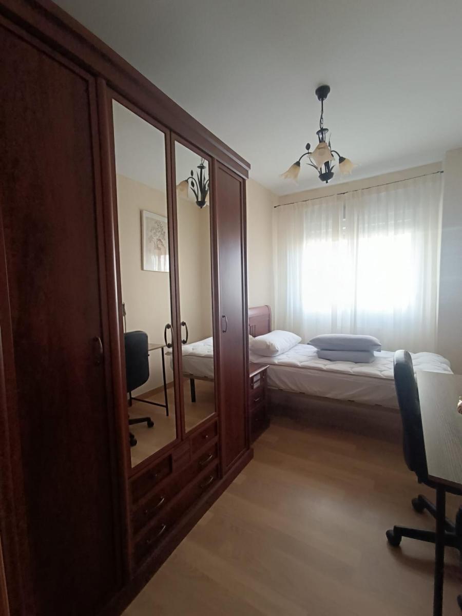 Flat for Rent in Granada