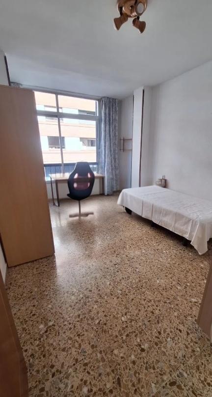 Flat for Rent in Granada