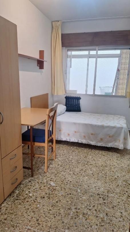 Flat for Rent in Granada