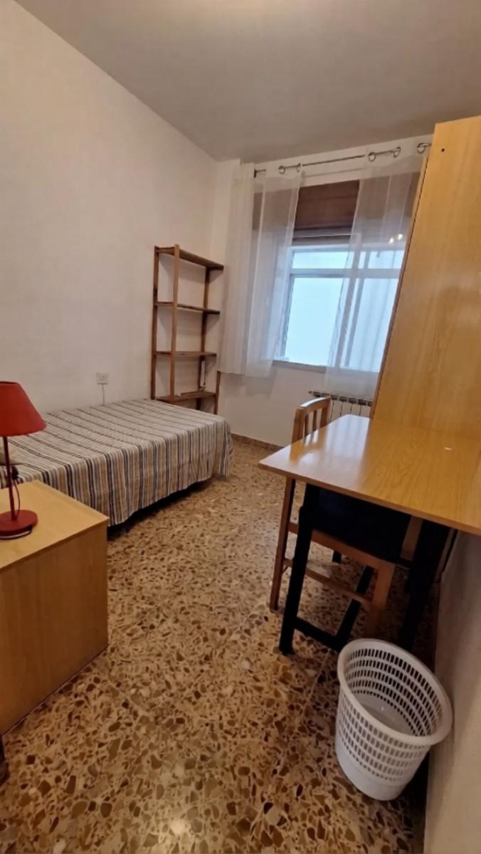 Flat for Rent in Granada