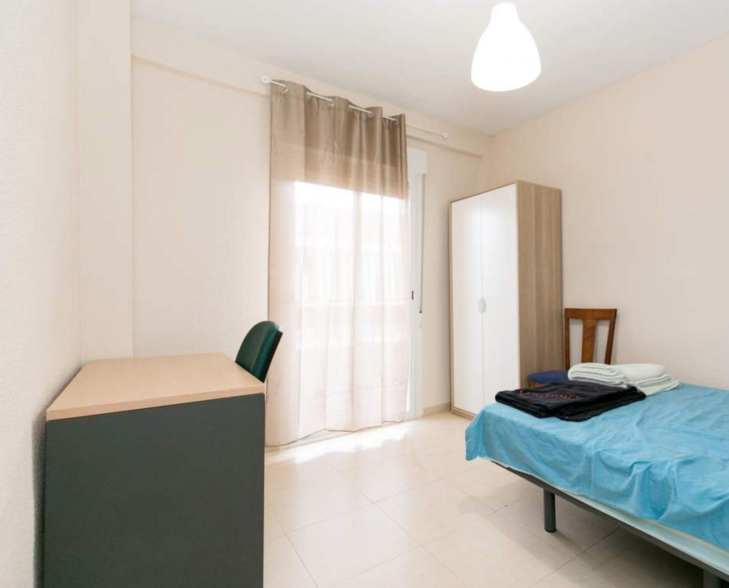 Flat for Rent in Granada