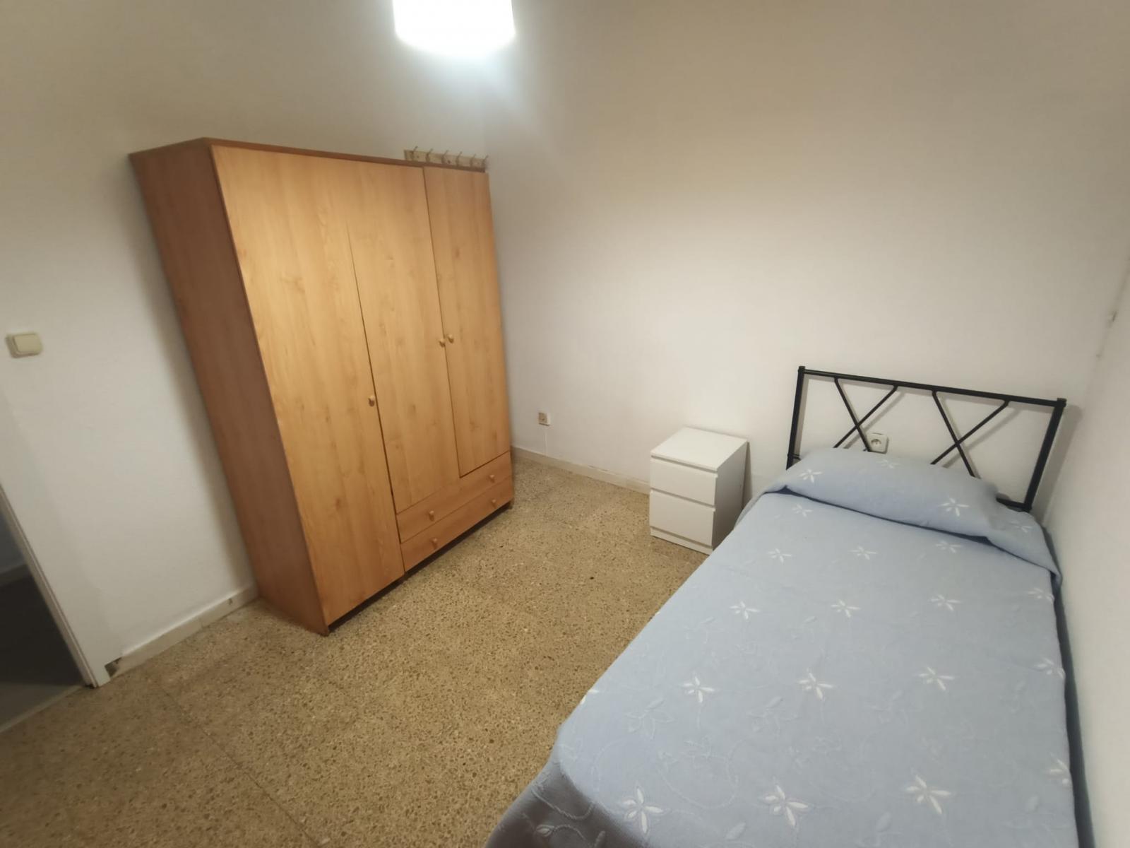 Flat for Rent in Granada