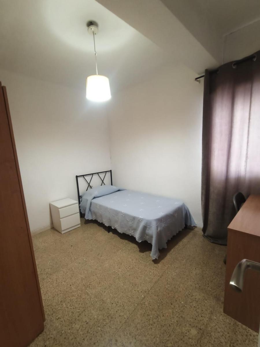 Flat for Rent in Granada