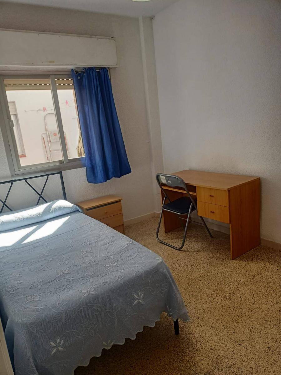 Flat for Rent in Granada