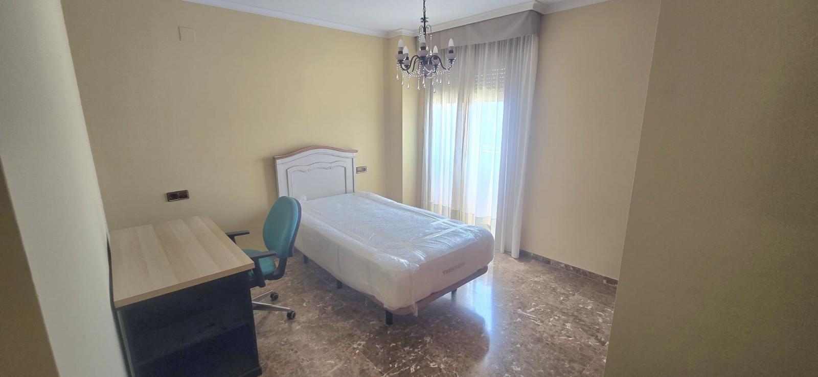 Flat for Rent in Granada