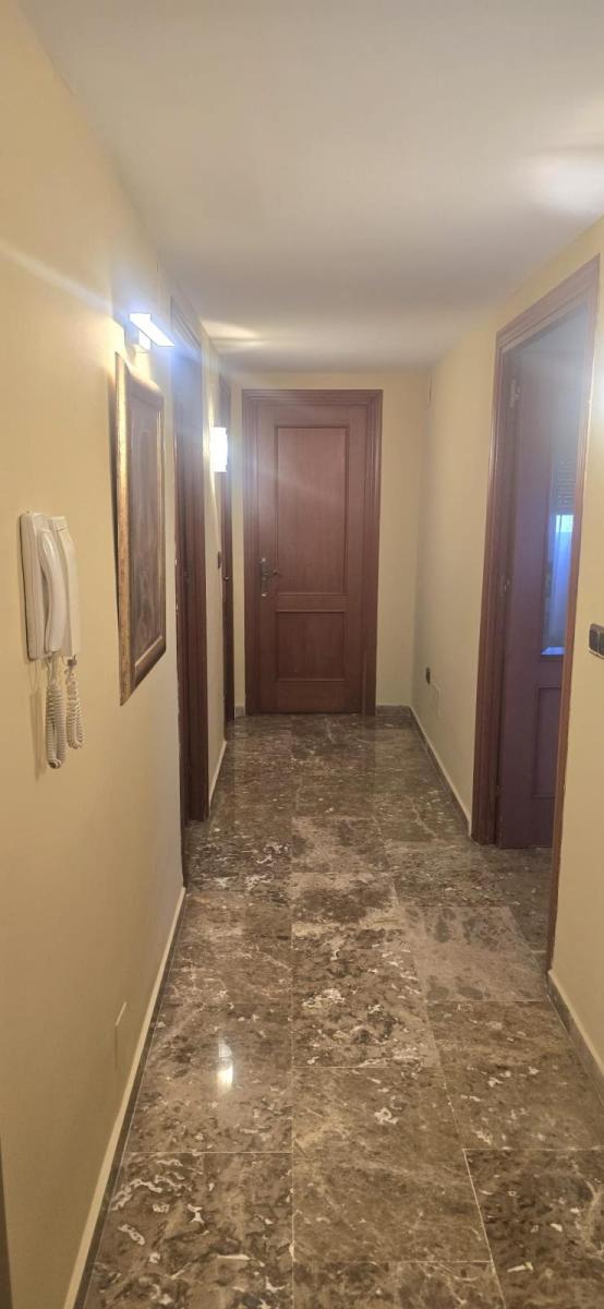 Flat for Rent in Granada