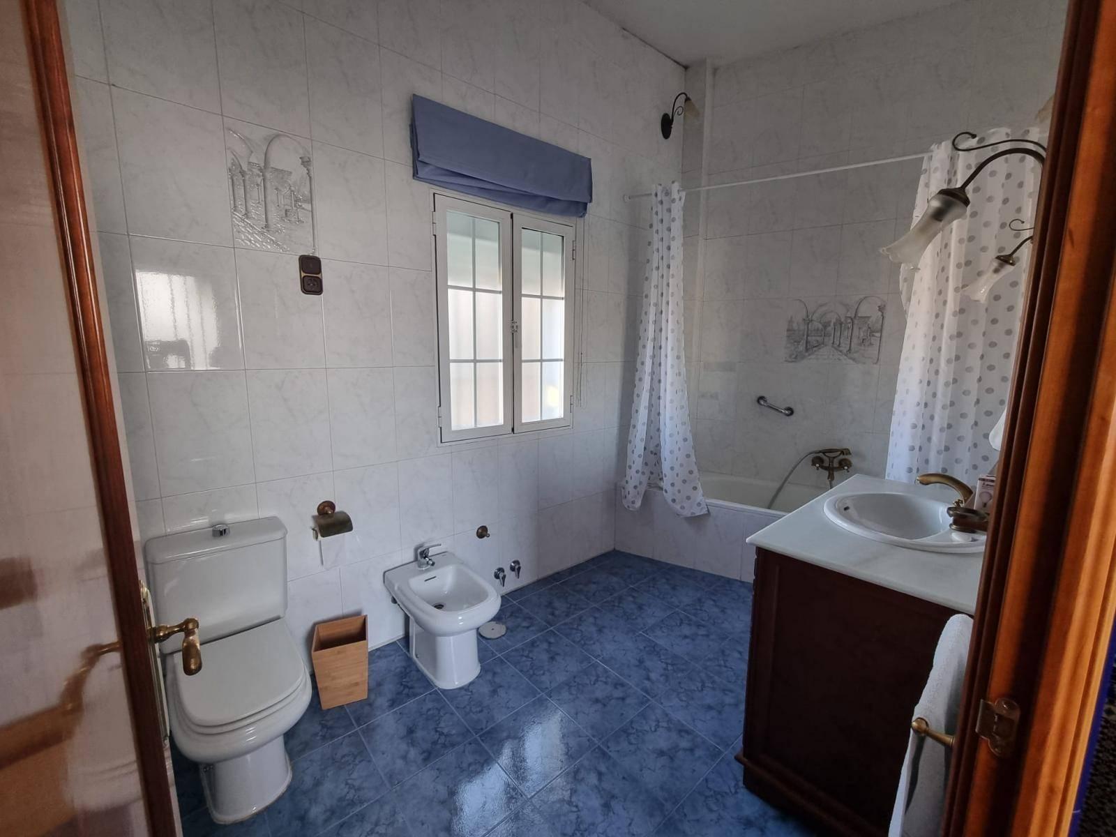 House for Rent in Granada