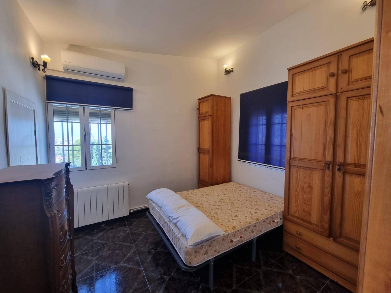 House for Rent in Granada