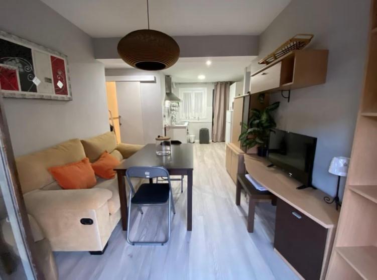 Flat for Rent in Granada