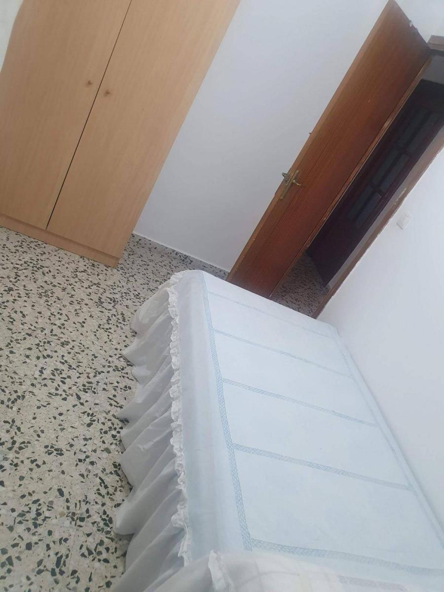 Flat for Rent in Granada