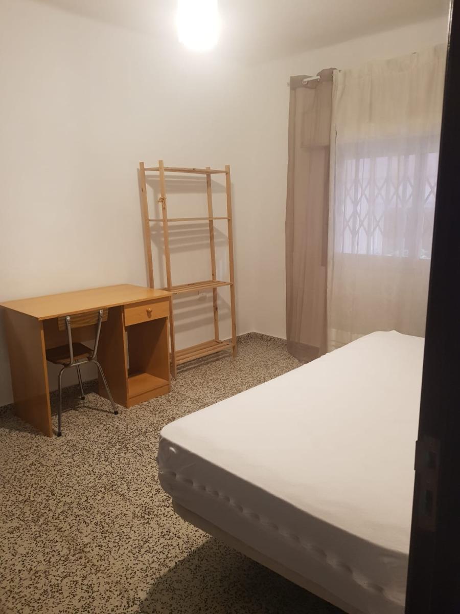 Flat for Rent in Granada