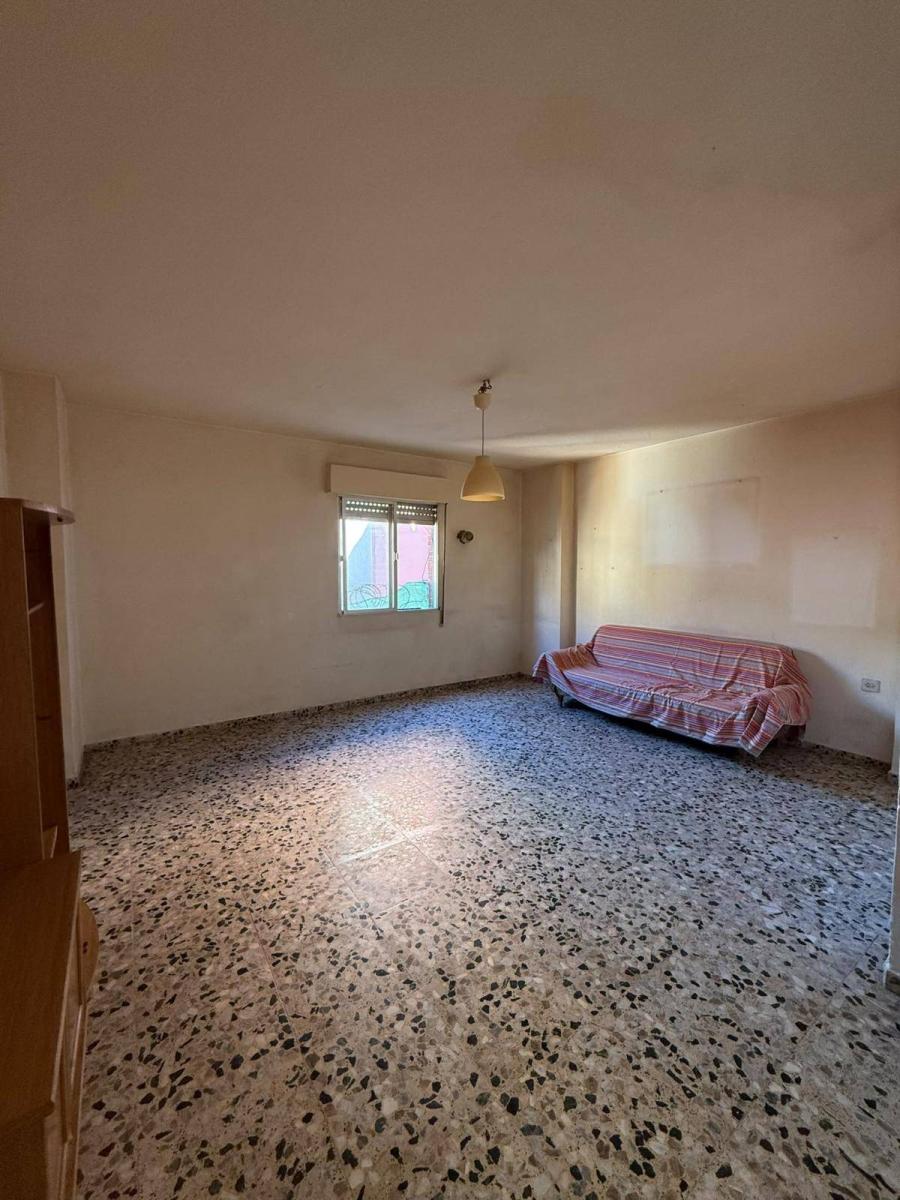 House for Sale in Granada