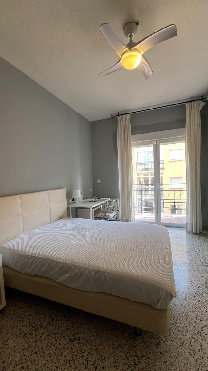 Flat for Rent in Granada