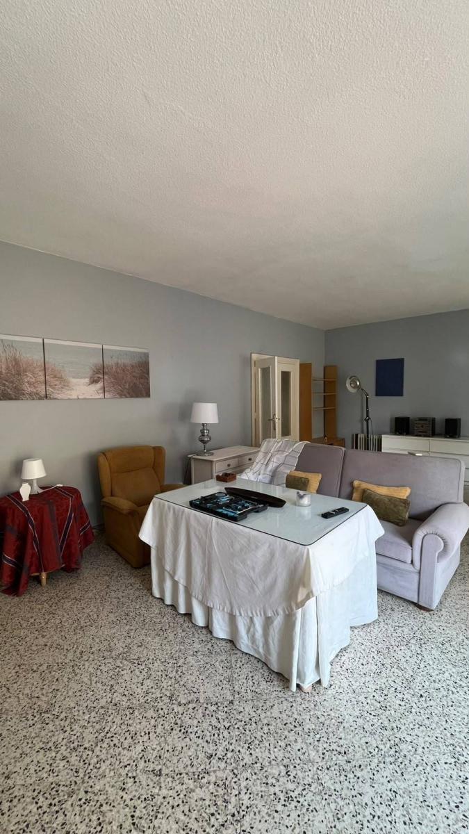 Flat for Rent in Granada