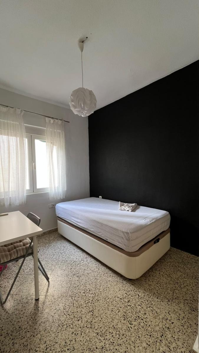 Flat for Rent in Granada