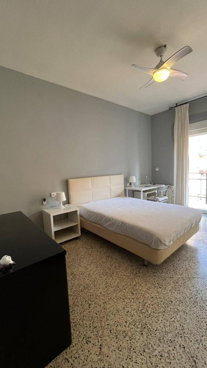 Flat for Rent in Granada
