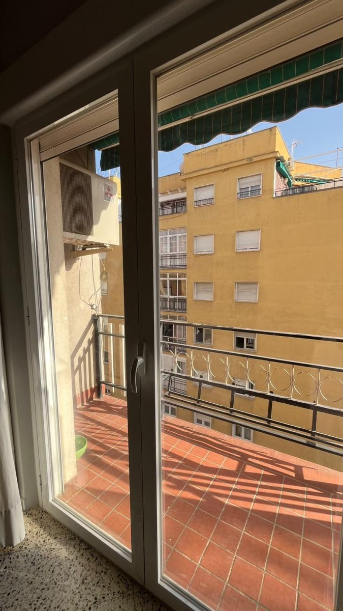 Flat for Rent in Granada