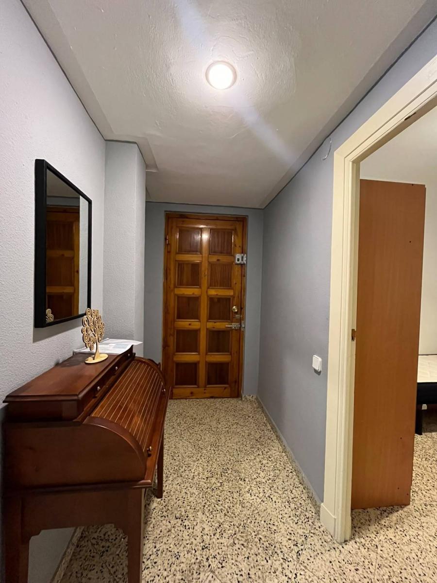 Flat for Rent in Granada