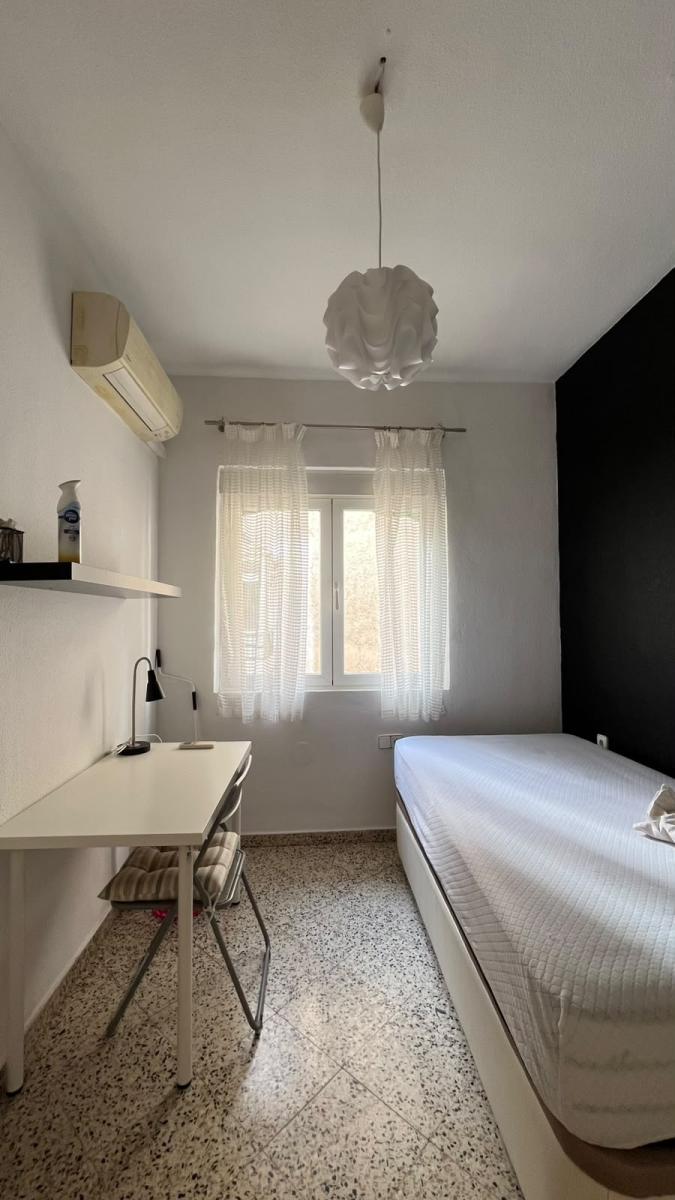 Flat for Rent in Granada