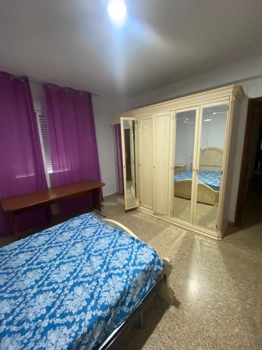 Flat for Rent in Granada