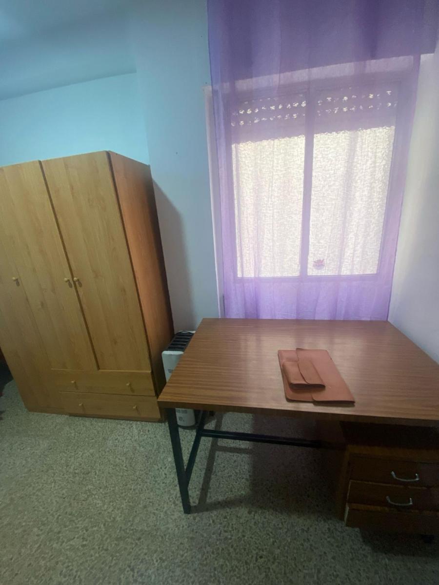 Flat for Rent in Granada