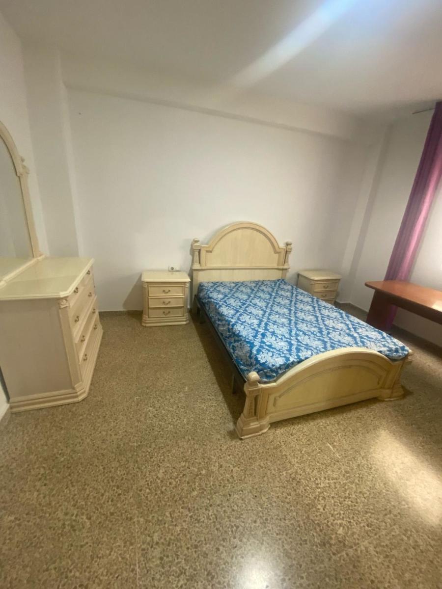 Flat for Rent in Granada