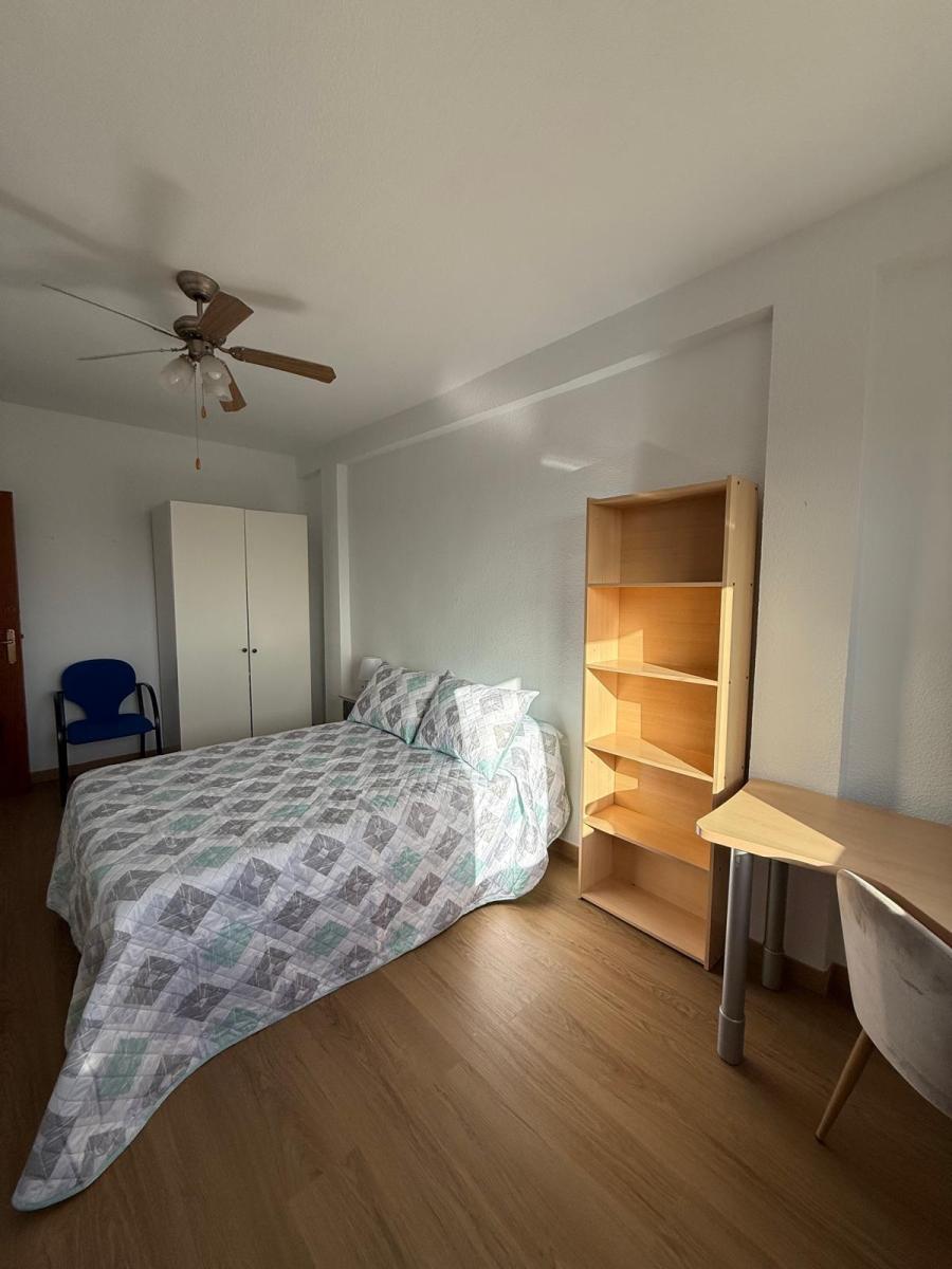 Flat for Sale in Granada