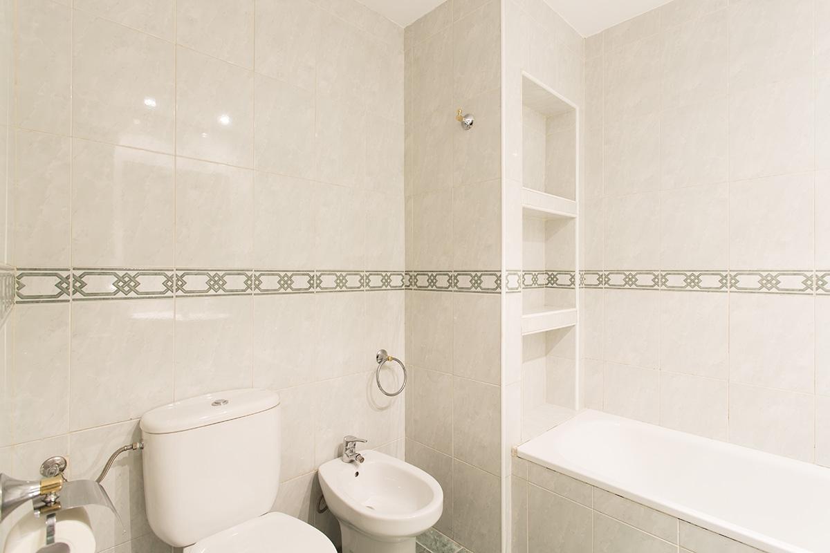 Flat for Rent in Granada